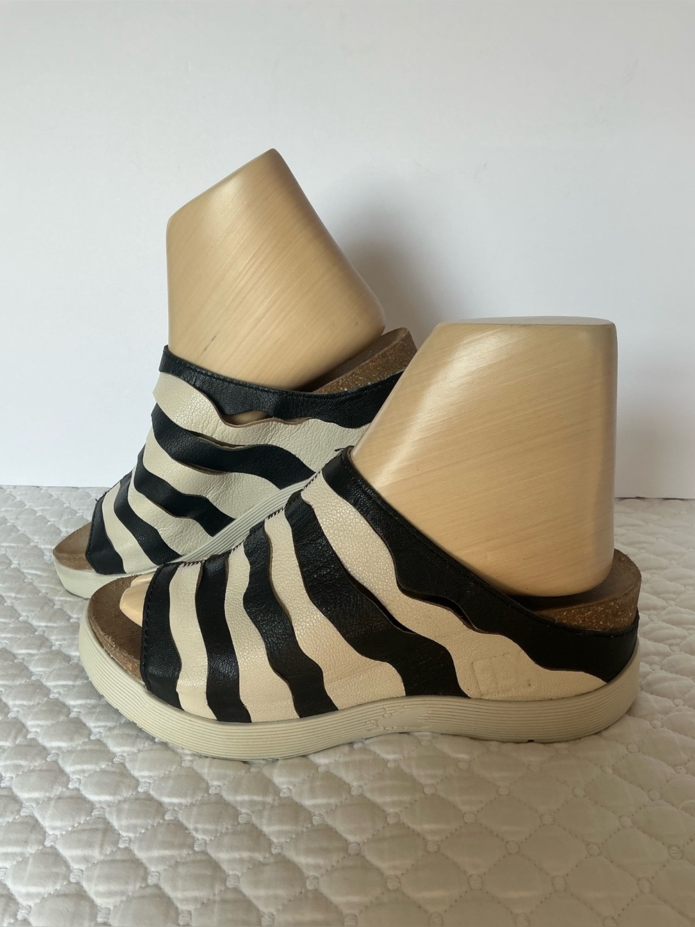Fly London Wynt Zebra Stripe Leather Low Wedge Slide Sandals 39 (8-8,5 US)